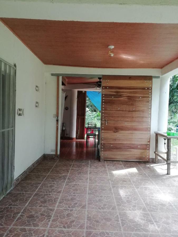 Green Corner Cahuita Exterior foto